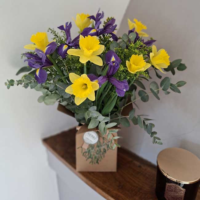 RAMO NARCISOS e IRIS "VERONA" 2 iris-narcisos